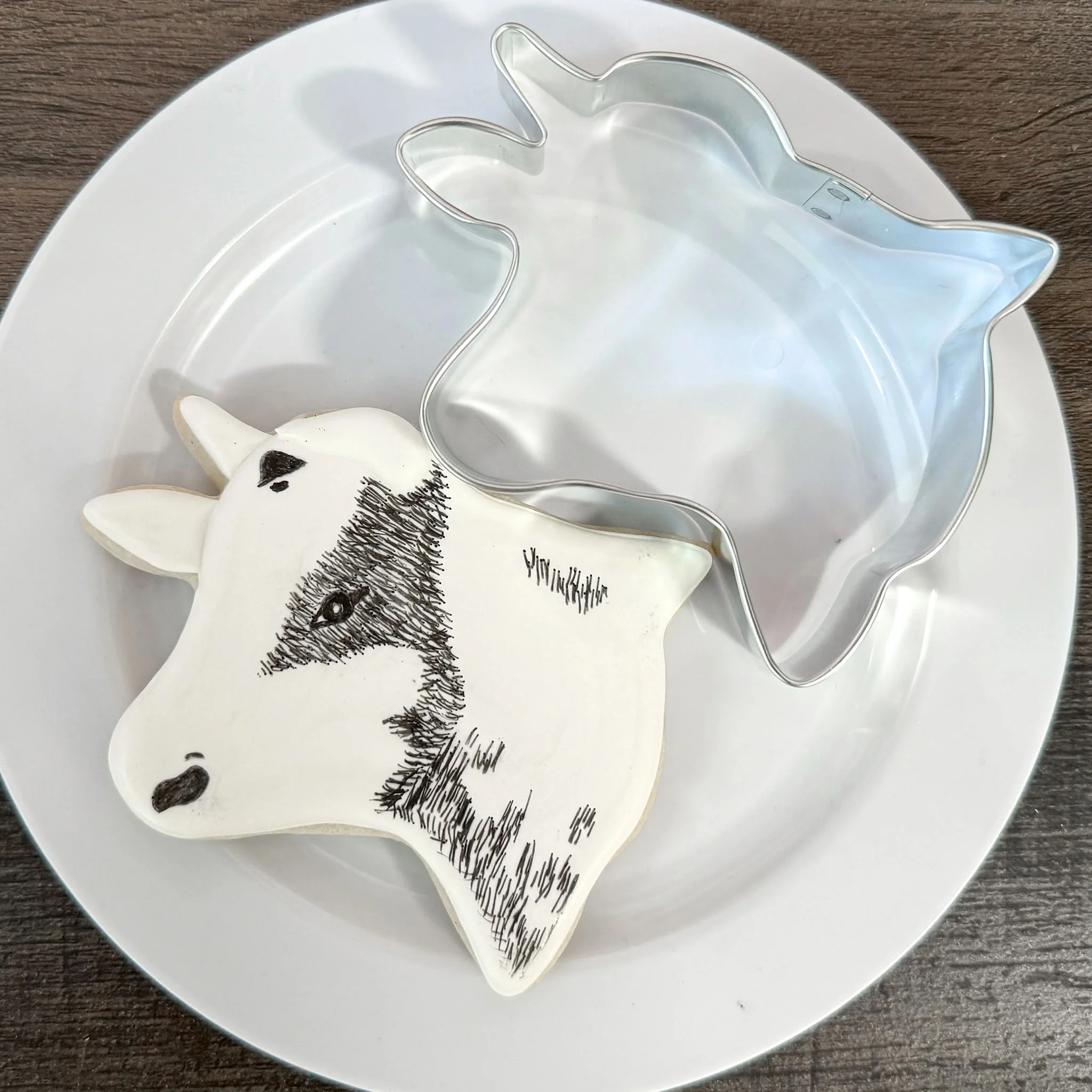 Cow Head 4in Cookie Cutter - Image 3