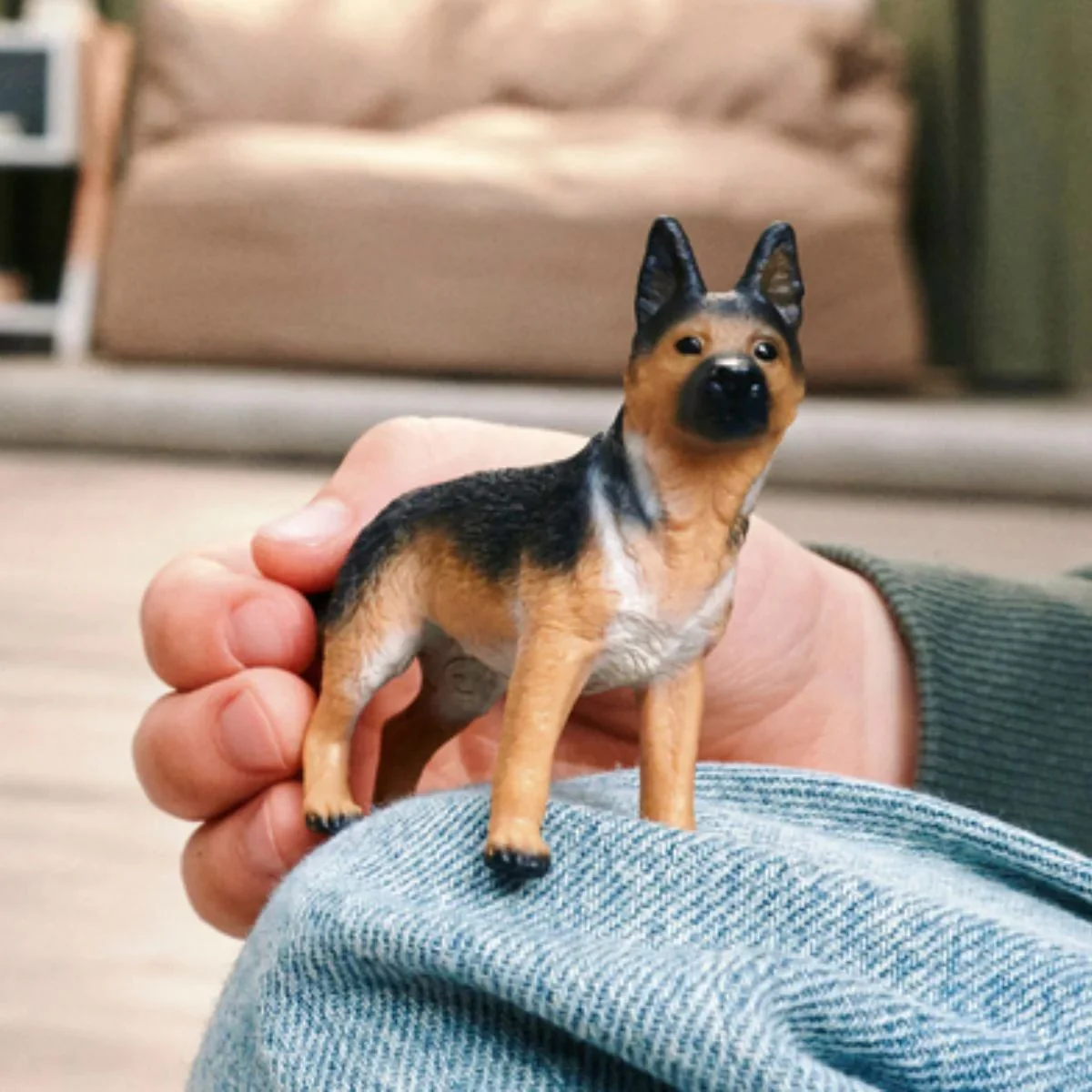 Female German Shepherd Dog by Schleich - Image 2