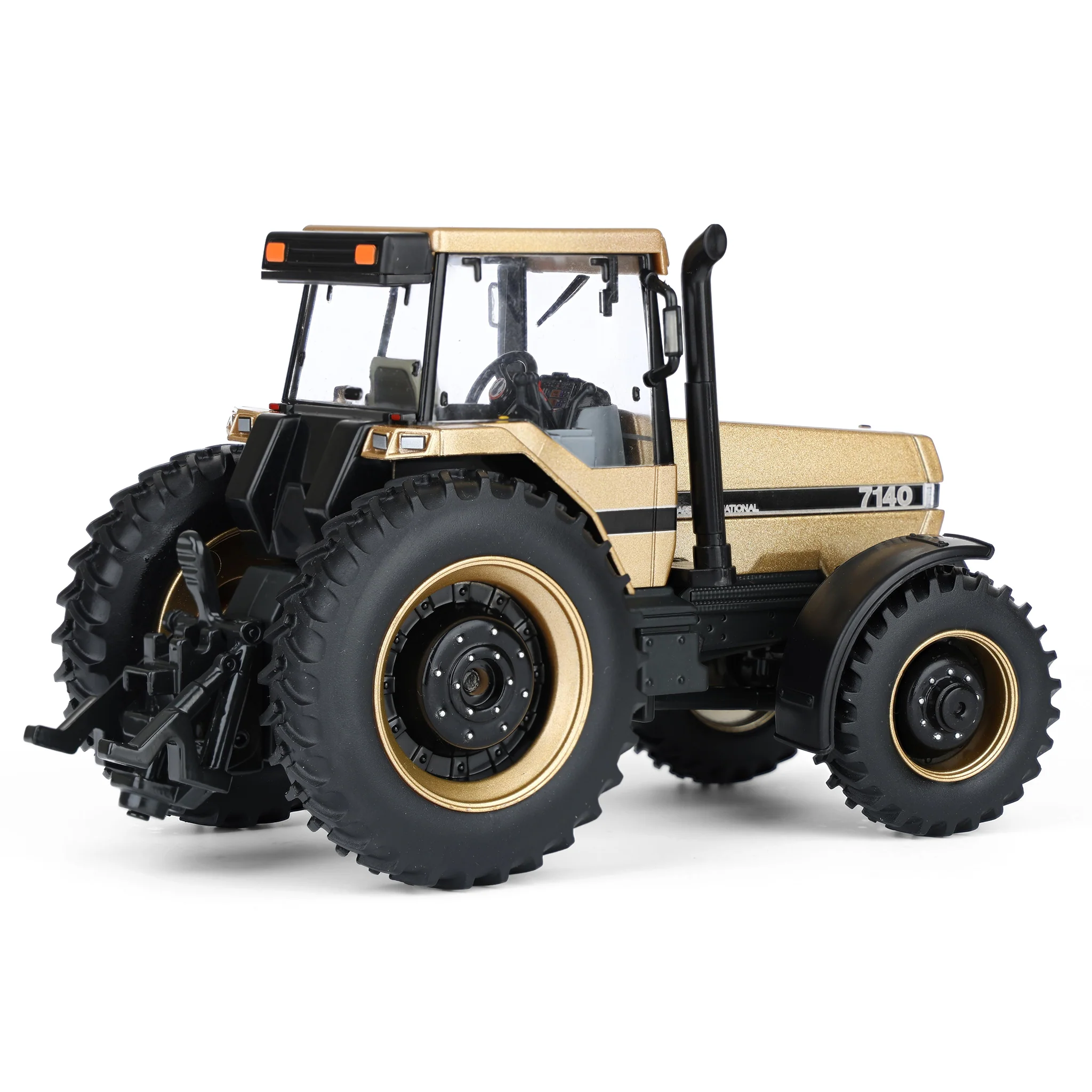 Gold Chase Unit ~ 1/32 Case IH Magnum 7140 Tractor, Limited Edition by Britains - Image 3