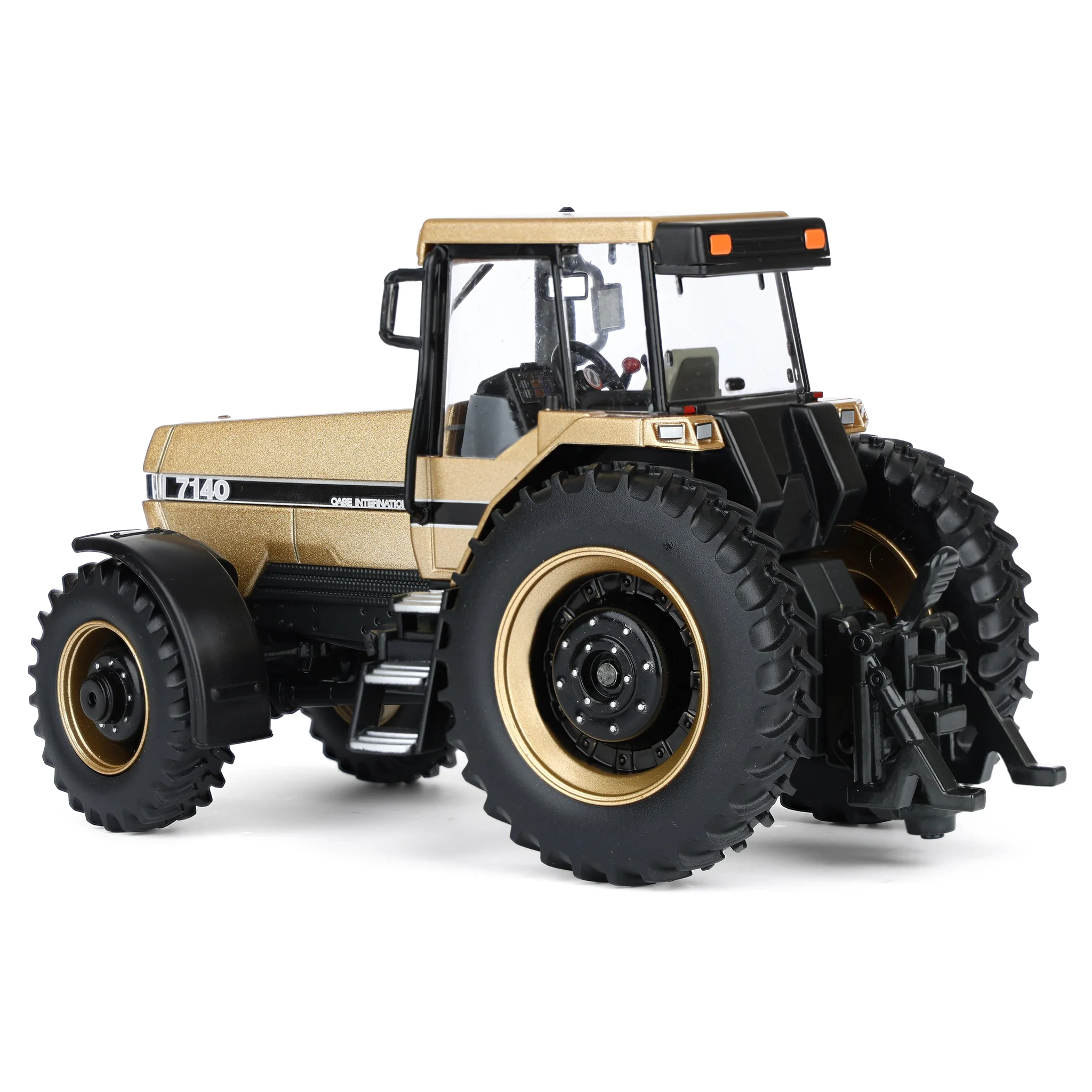 Gold Chase Unit ~ 1/32 Case IH Magnum 7140 Tractor, Limited Edition by Britains - Image 4