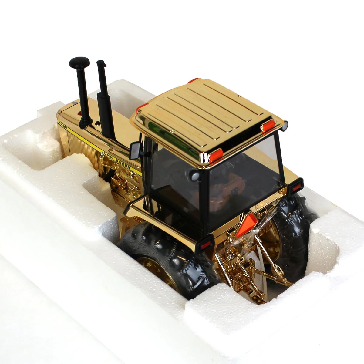 Gold Chrome ~ 1/16 John Deere 4430 Narrow Front, Two-Cylinder Club Collector Edition - Image 3