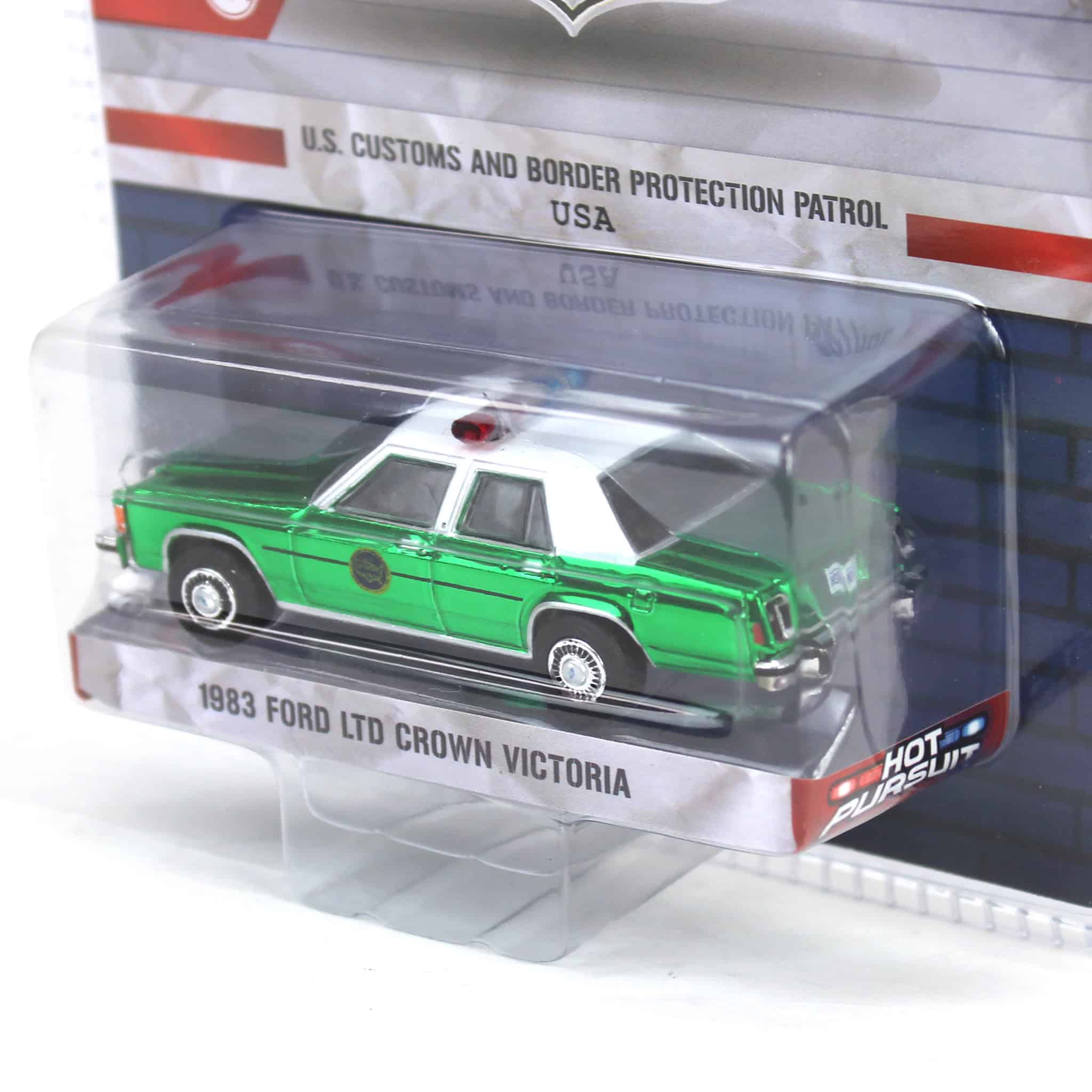 Green Chrome Super Chase ~ 1/64 1983 Ford LTD Crown Victoria, US Customs & Border Patrol, Hot Pursuit Special Edition - Image 3