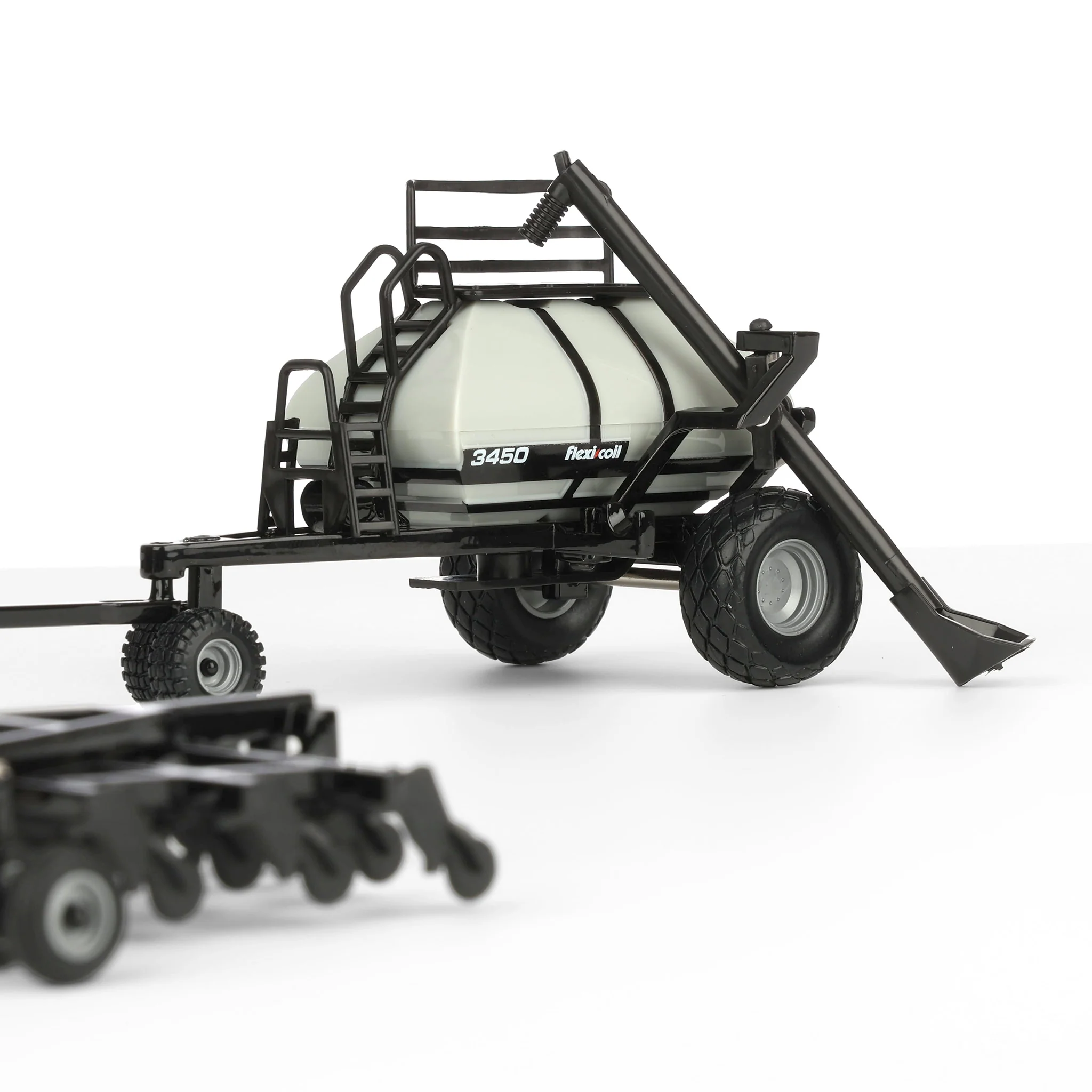 Steiger Green Chase Unit ~ 1/64 Case IH Steiger 600 HD Tractor with Flexi-Coil PD5700 Air Seeder & 3450 Cart, Outback Toys Exclusive - Image 8
