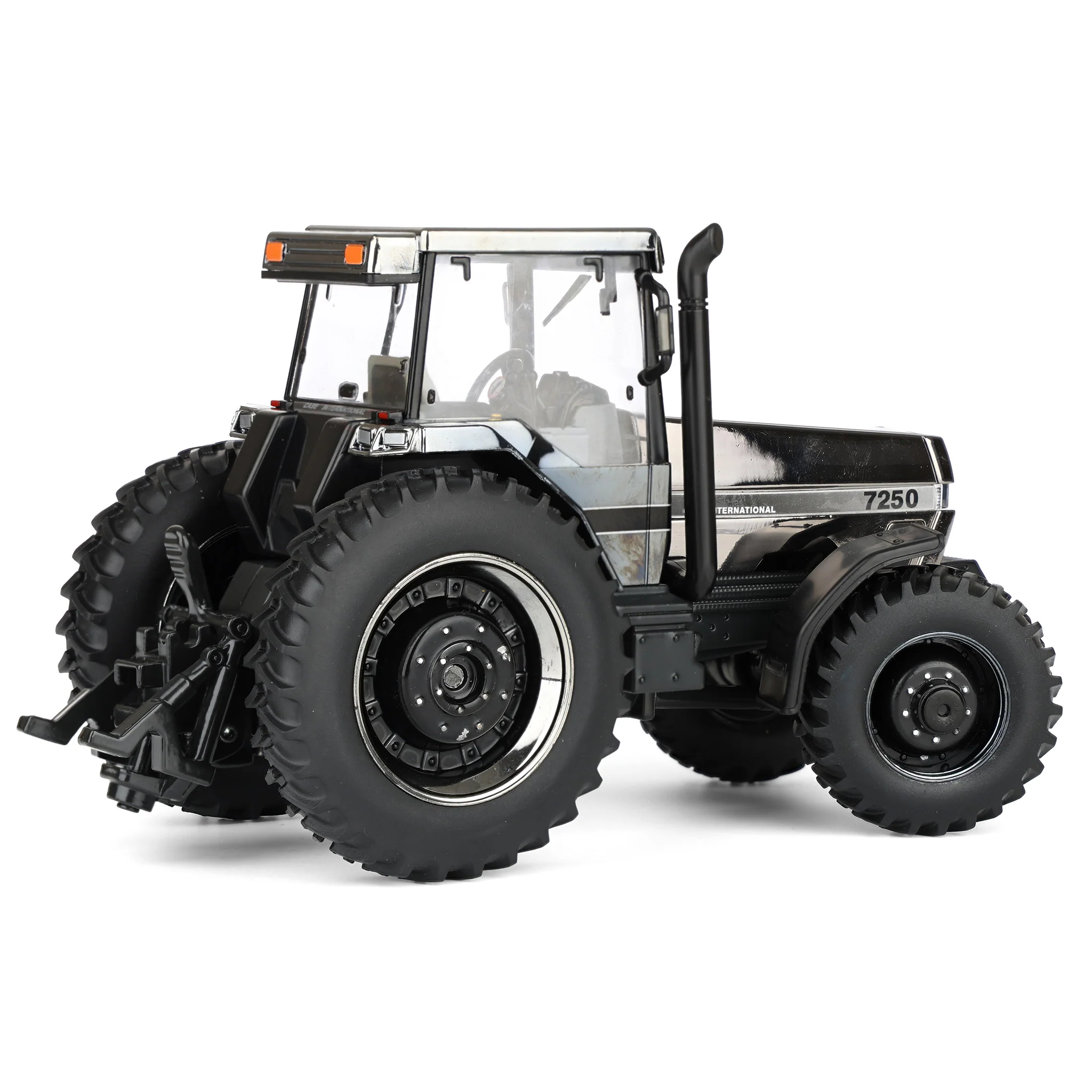 Gun Metal Chrome ~ 1/32 Case IH Magnum 7250 Tractor, Limited Edition by Britains - Image 3