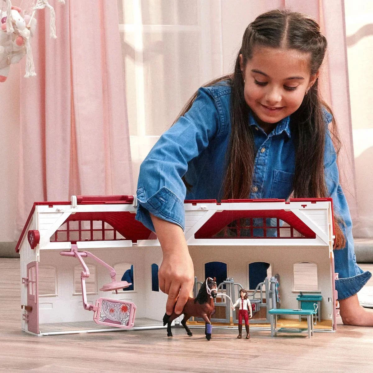 Happy Horse Hospital Playset by Schleich - Image 4