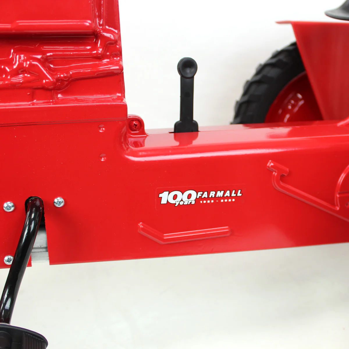 IH Farmall 806 Wide Front Pedal Tractor with Fenders & Muffler by Scale Models, Farmall 100 Years - Image 4