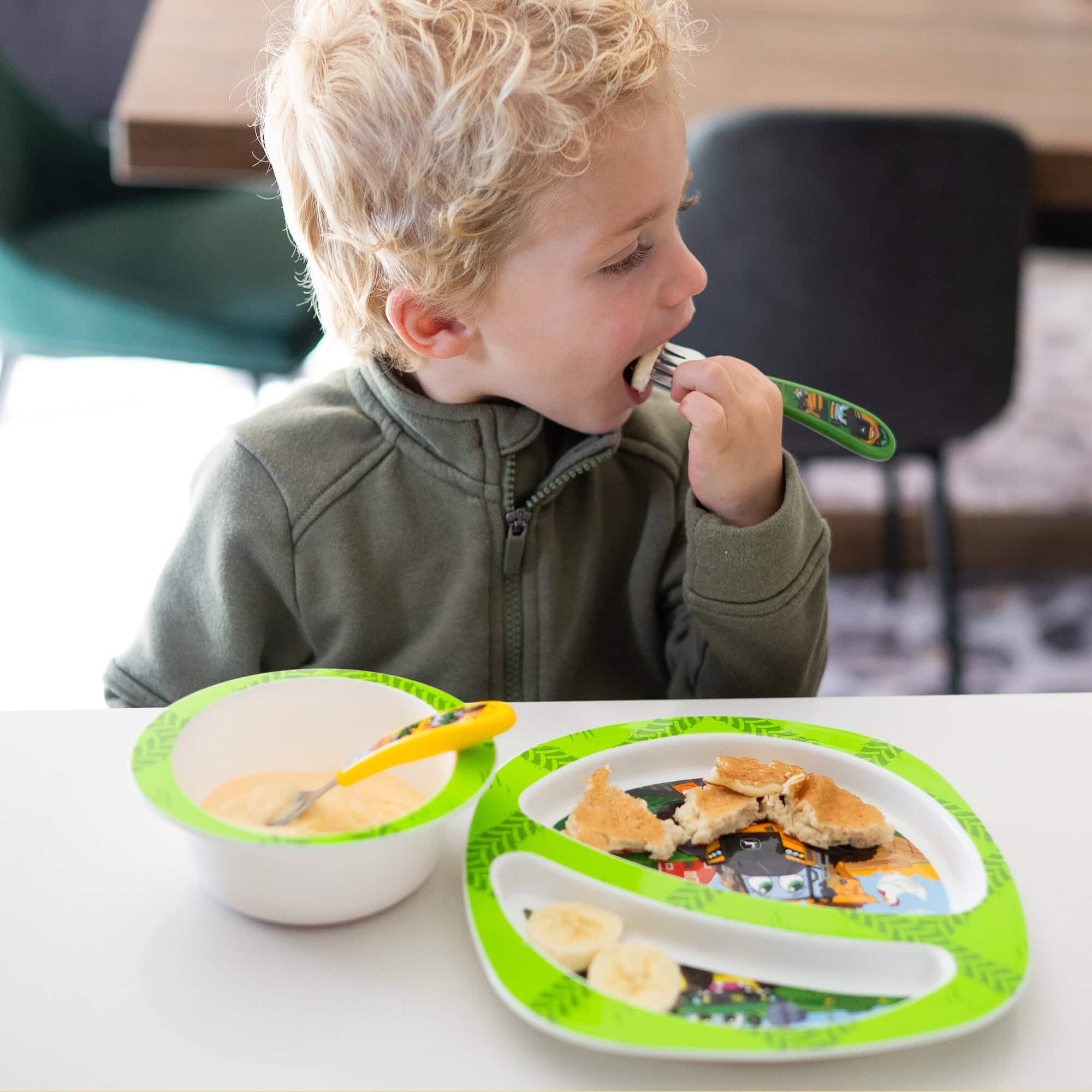 John Deere Kids Dish Set with Plate, Bowl, Fork & Spoon by ERTL - Image 7