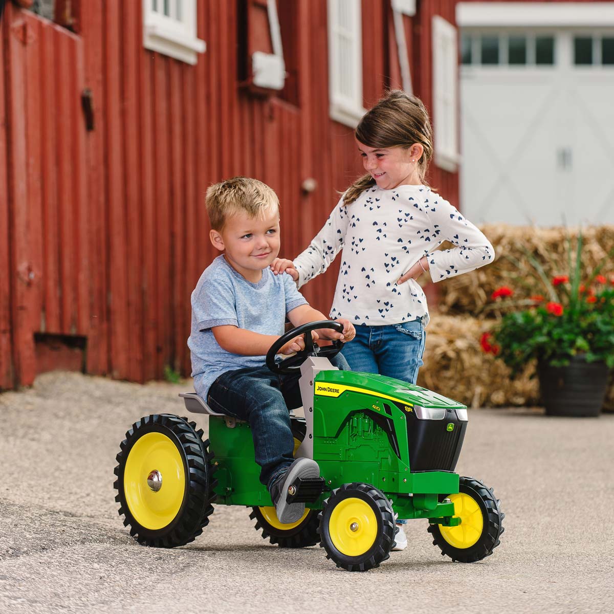 John Deere 8R 410 Stamped Steel Pedal Tractor - Image 2
