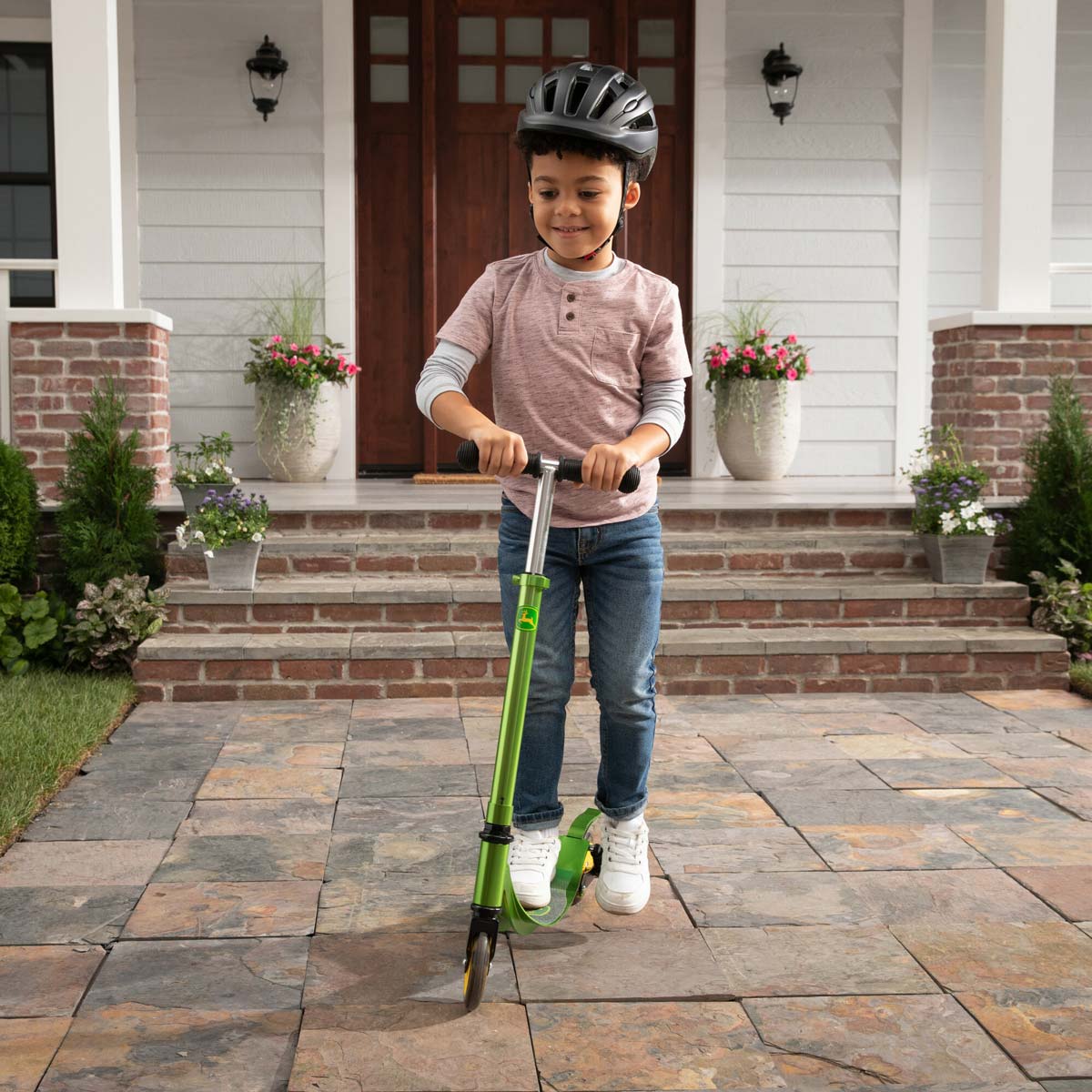 John Deere Scooter with Light Up Wheels - Image 13