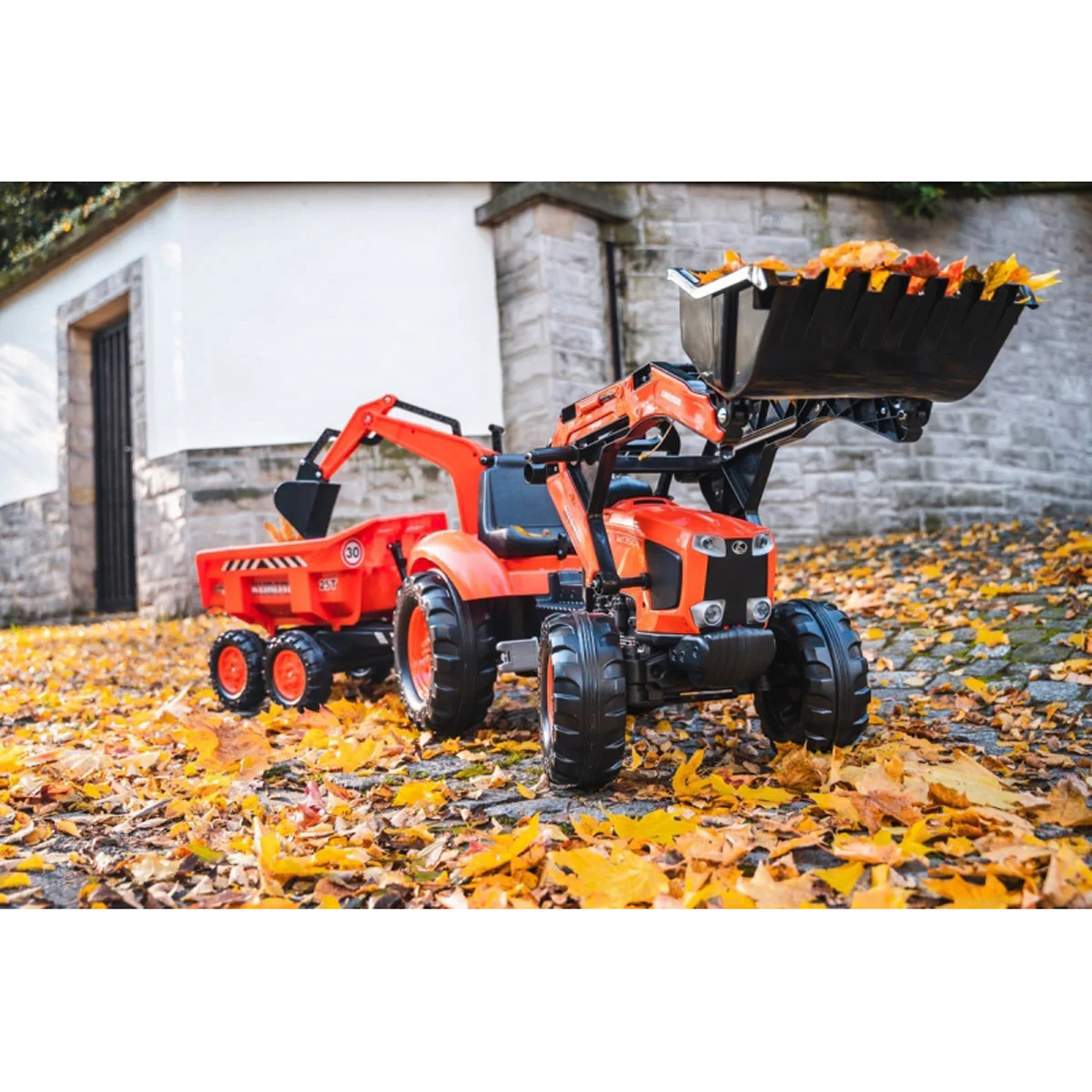 Kubota M135GX Pedal Backhoe with Front Loader, Rear Excavator & Trailer - Image 3