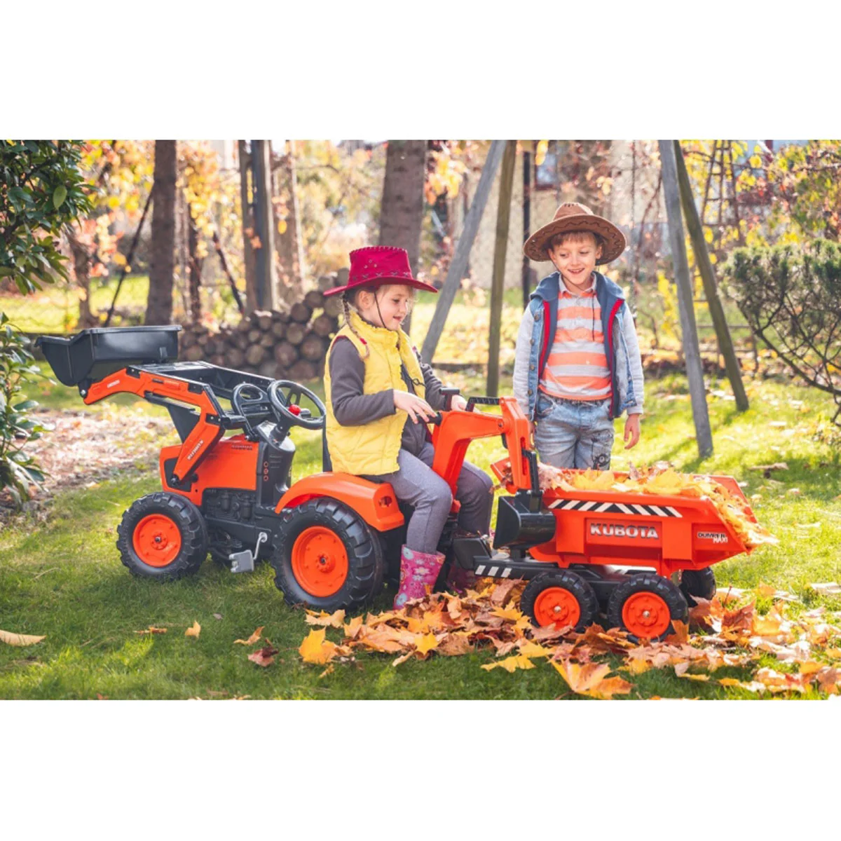Kubota M135GX Pedal Backhoe with Front Loader, Rear Excavator & Trailer - Image 6