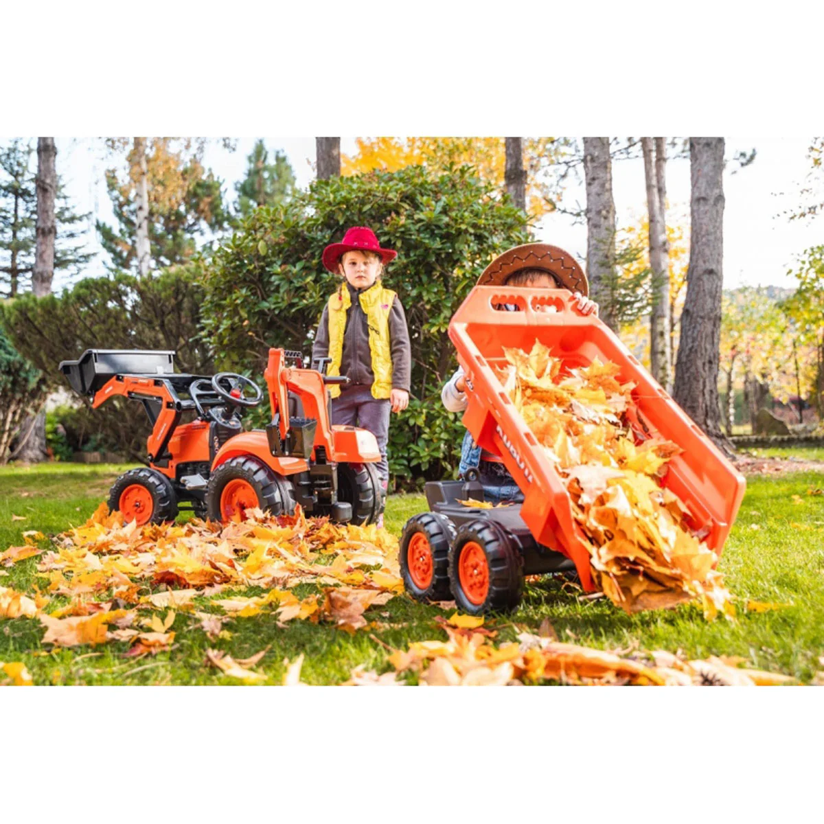 Kubota M135GX Pedal Backhoe with Front Loader, Rear Excavator & Trailer - Image 7