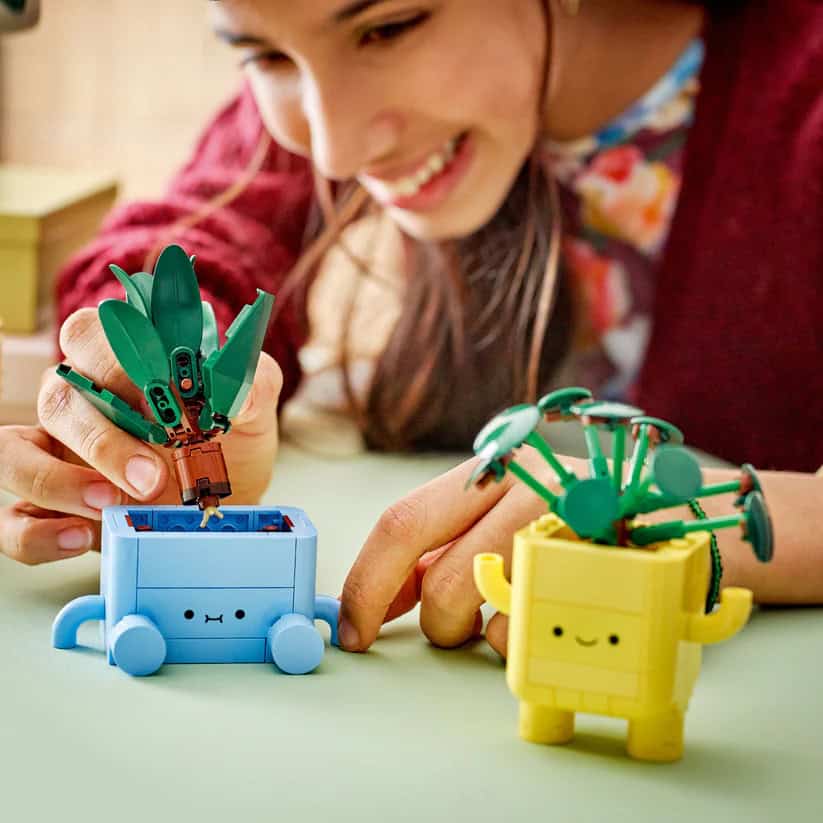 LEGO® Botanicals Happy Plants, 217 Pieces - Image 6