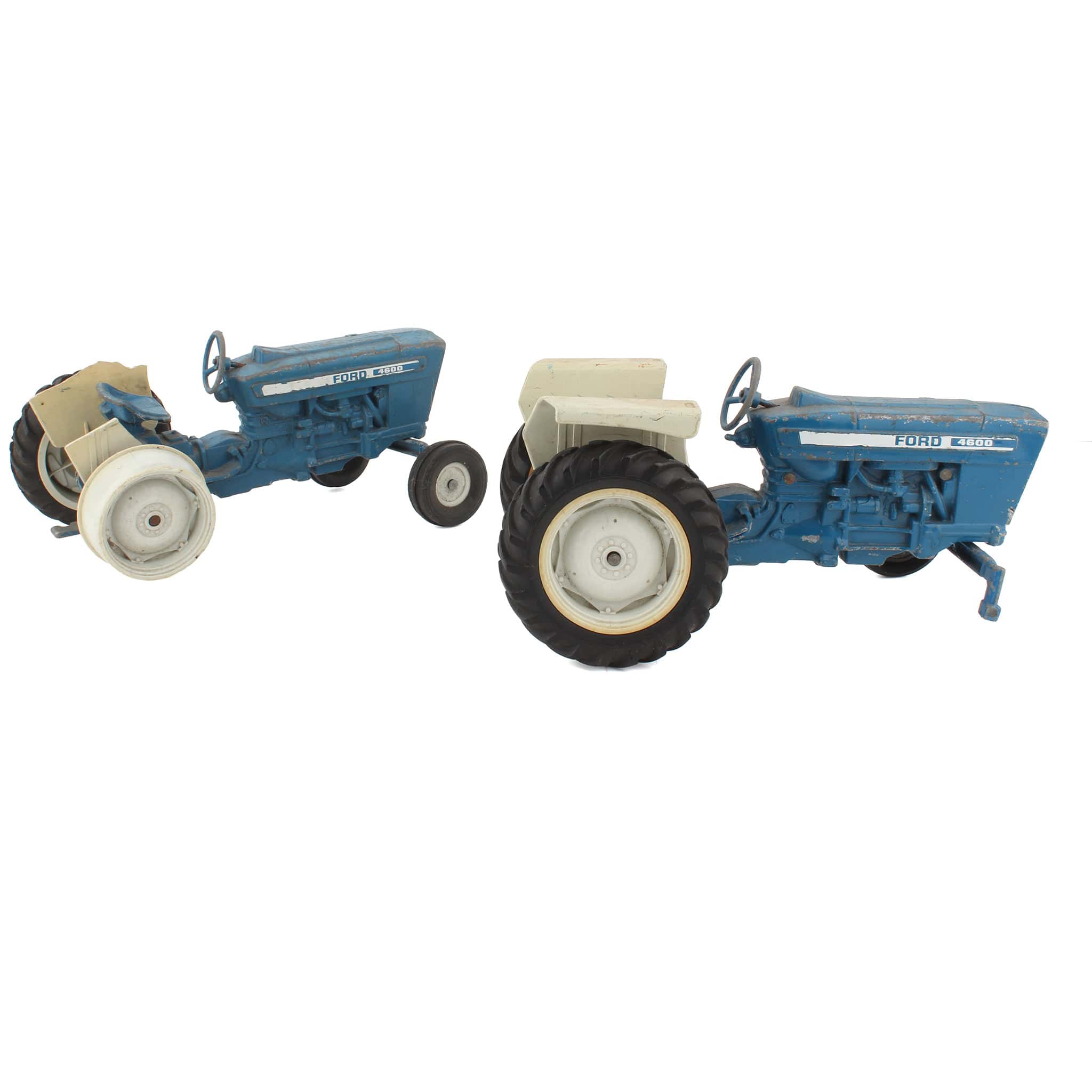 Lot of (3) Damaged 1/16 Ford 4800 Tractors - Image 3