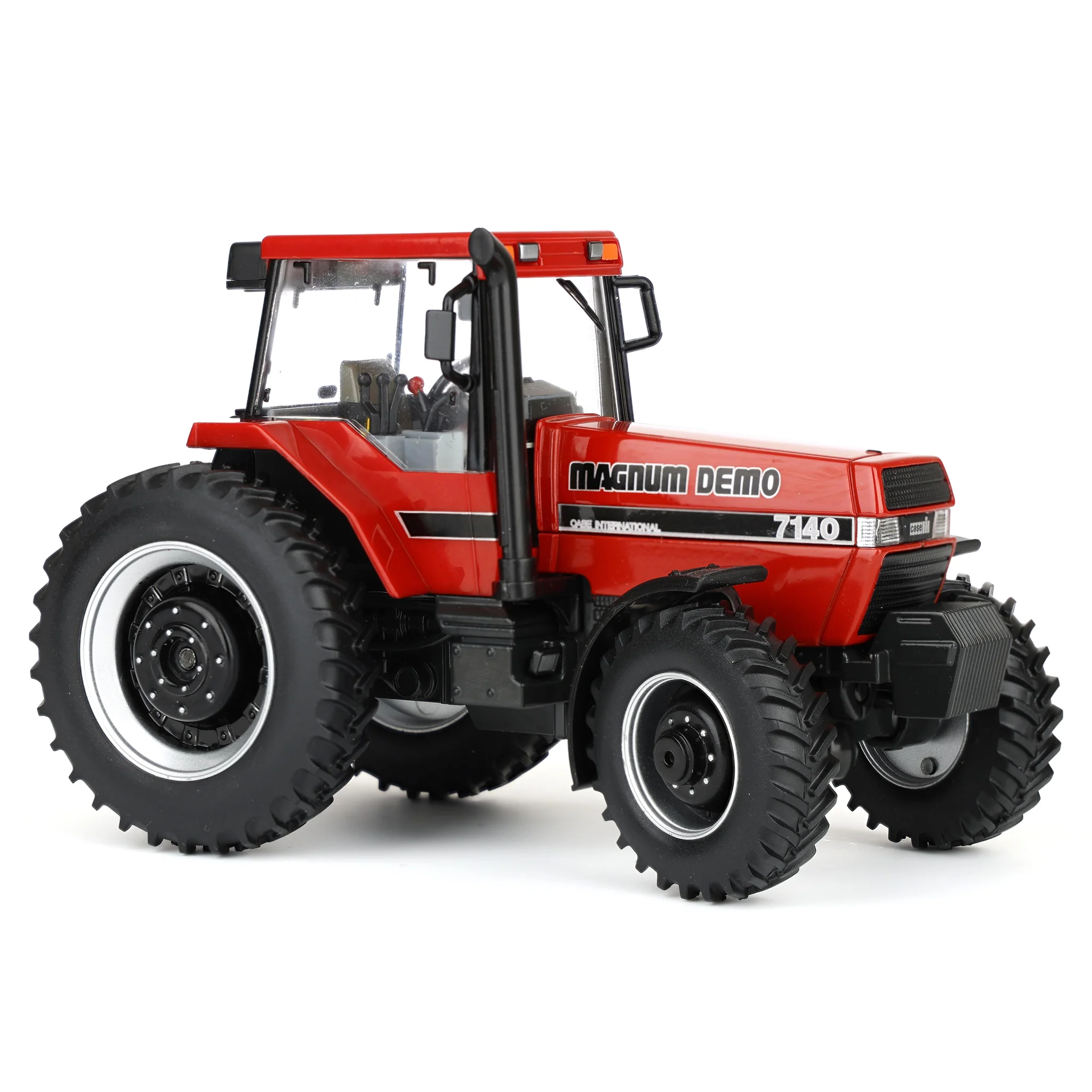 Magnum Demo ~ 1/32 Case IH Magnum 7140 Tractor, Limited Edition by Britains - Image 2
