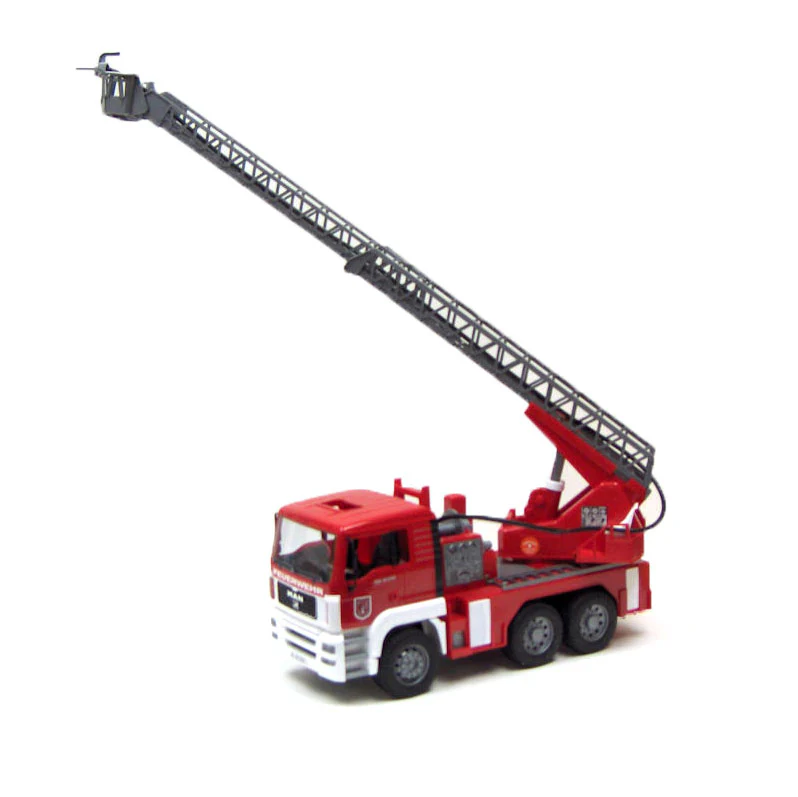 1/16 MAN Fire Engine with Water Pump & Light and Sound Module by Bruder - Image 2