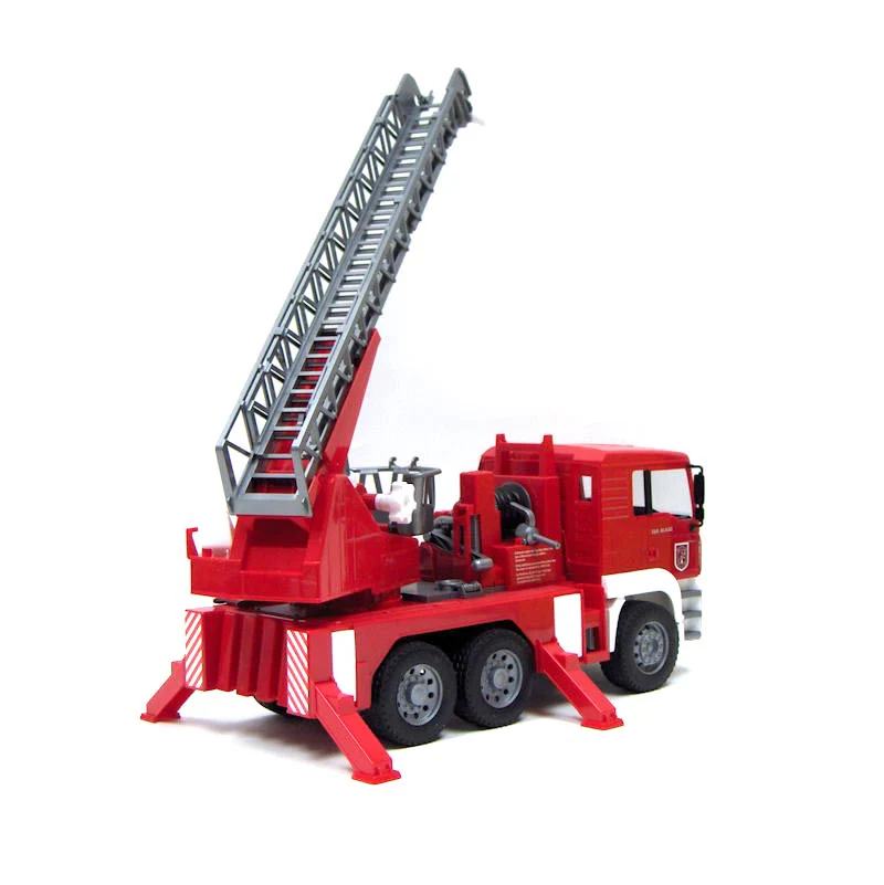 1/16 MAN Fire Engine with Water Pump & Light and Sound Module by Bruder - Image 3