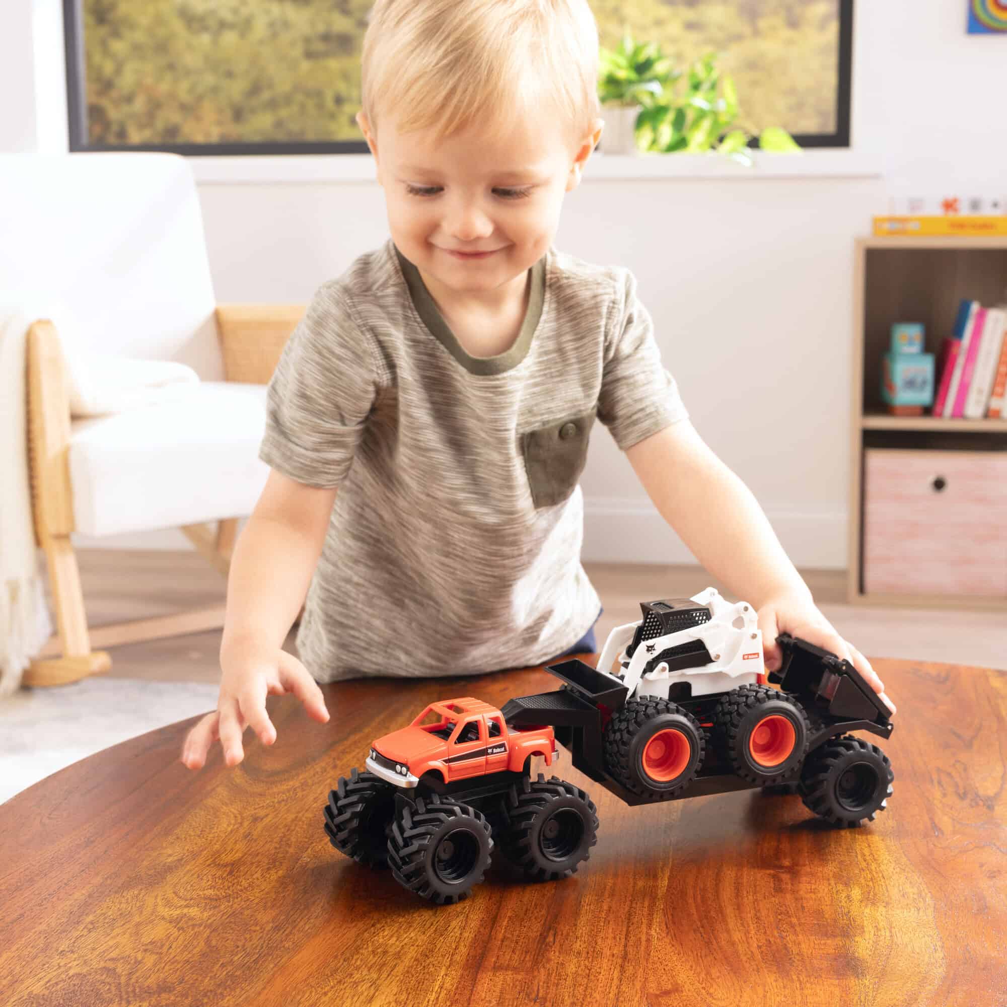 Monster Treads Bobcat Playset with Skid Steer, Truck & Trailer - Image 3