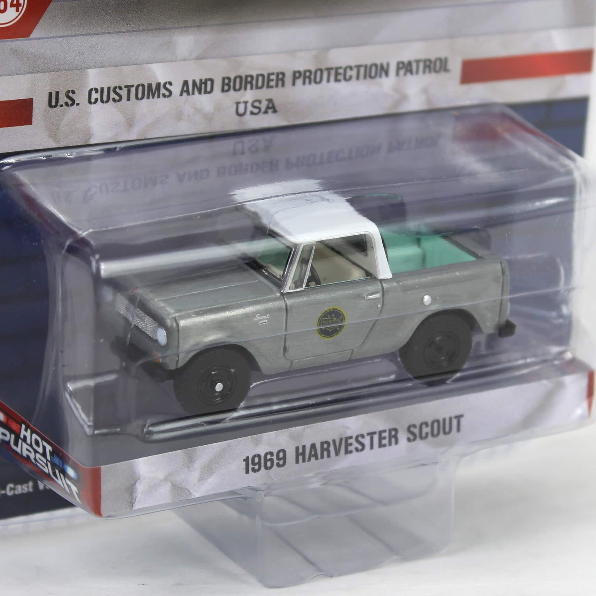 Raw Chase Unit ~ 1/64 1969 Harvester Scout Half Cab, US Customs & Border Patrol, Hot Pursuit Special Edition - Image 2
