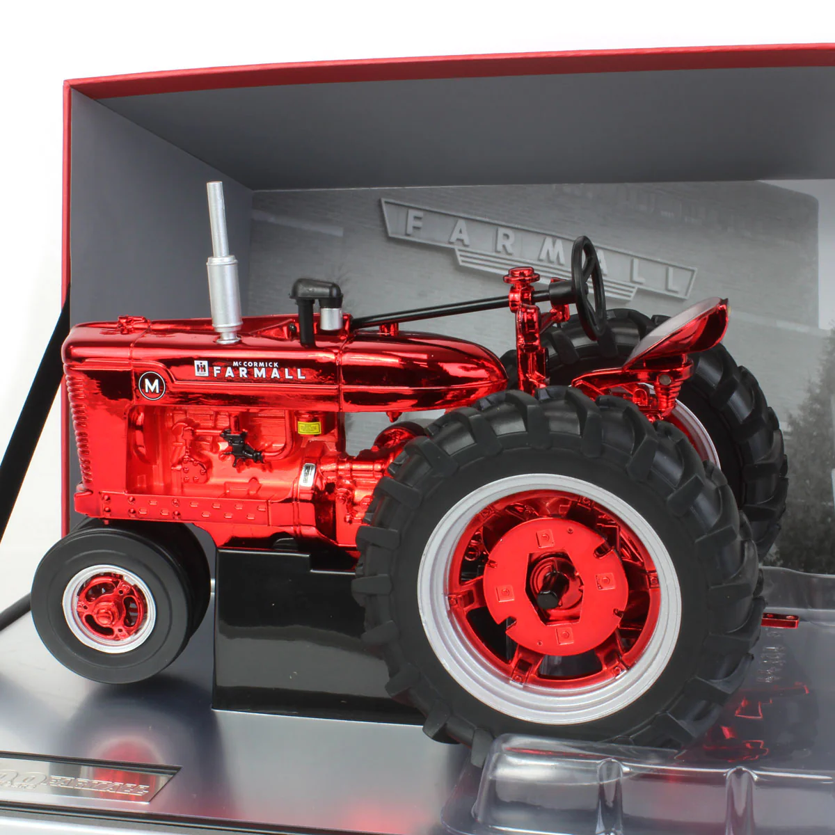 Red Chrome ~ 1/16 Limited Edition Farmall M Tractor by ERTL, Farmall 100th Anniversary Edition - Image 3