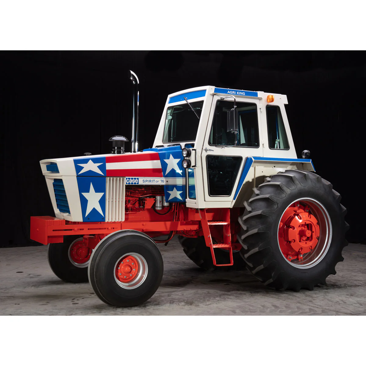 Red Tractors 1958-2022: The Authoritative Guide to International Harvester and Case IH Tractors - Image 6