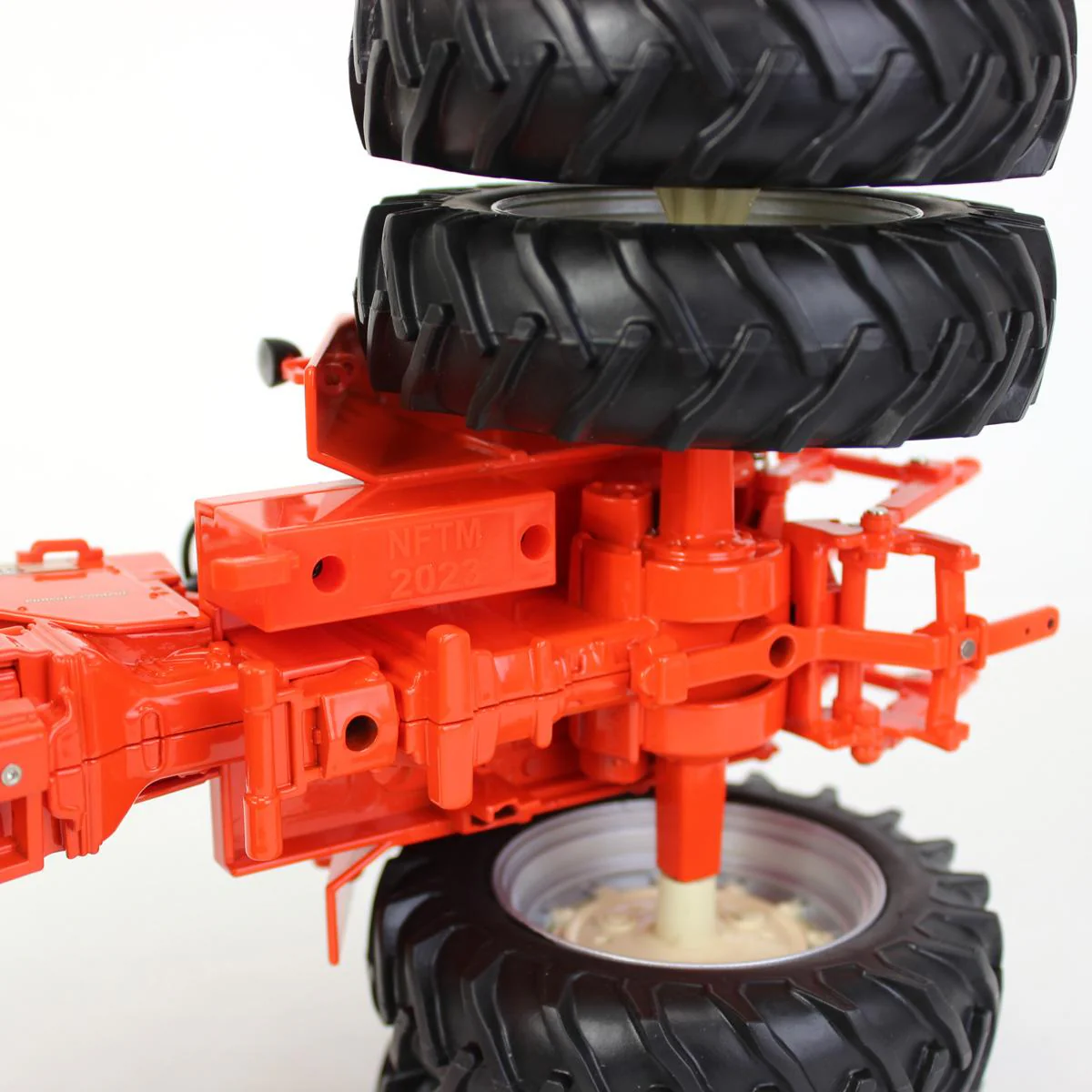 Set of 2 ~ 1/16 Allis Chalmers One-Ninety with Rear Duals, 2023 National Farm Toy Museum - Image 6