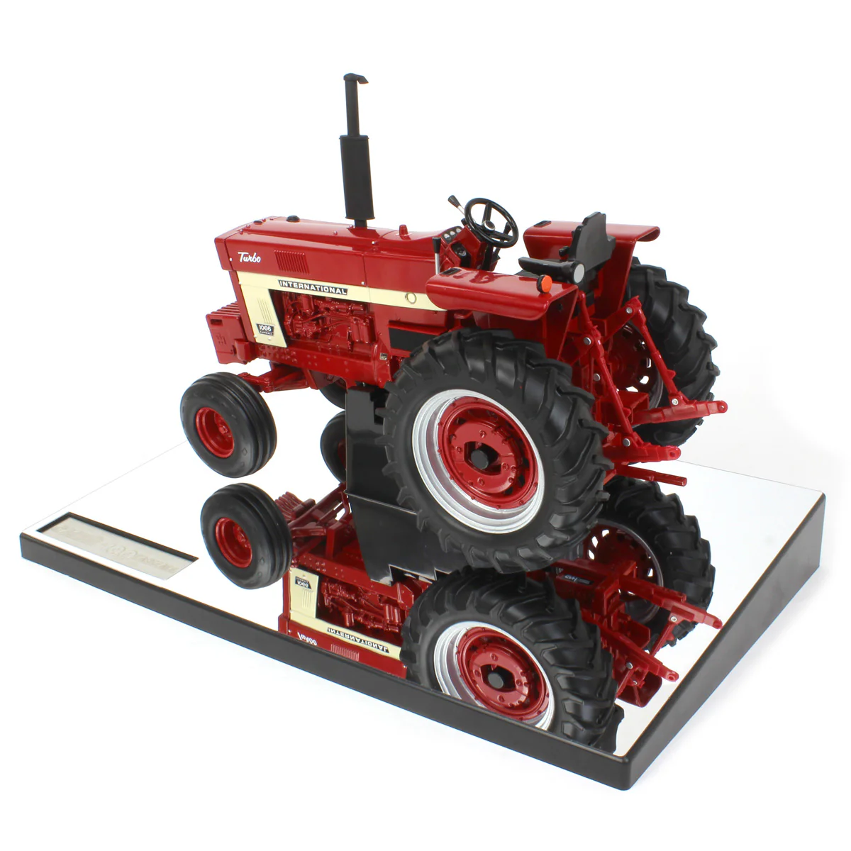 Set of 4 ~ 1/16 Limited Edition Farmall 100th Anniversary Tractors - Image 9