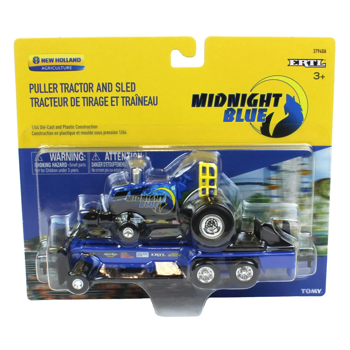 Set of 4 ~ 1/64 Case IH & New Holland Pulling Tractors with Pulling Sleds - Image 11