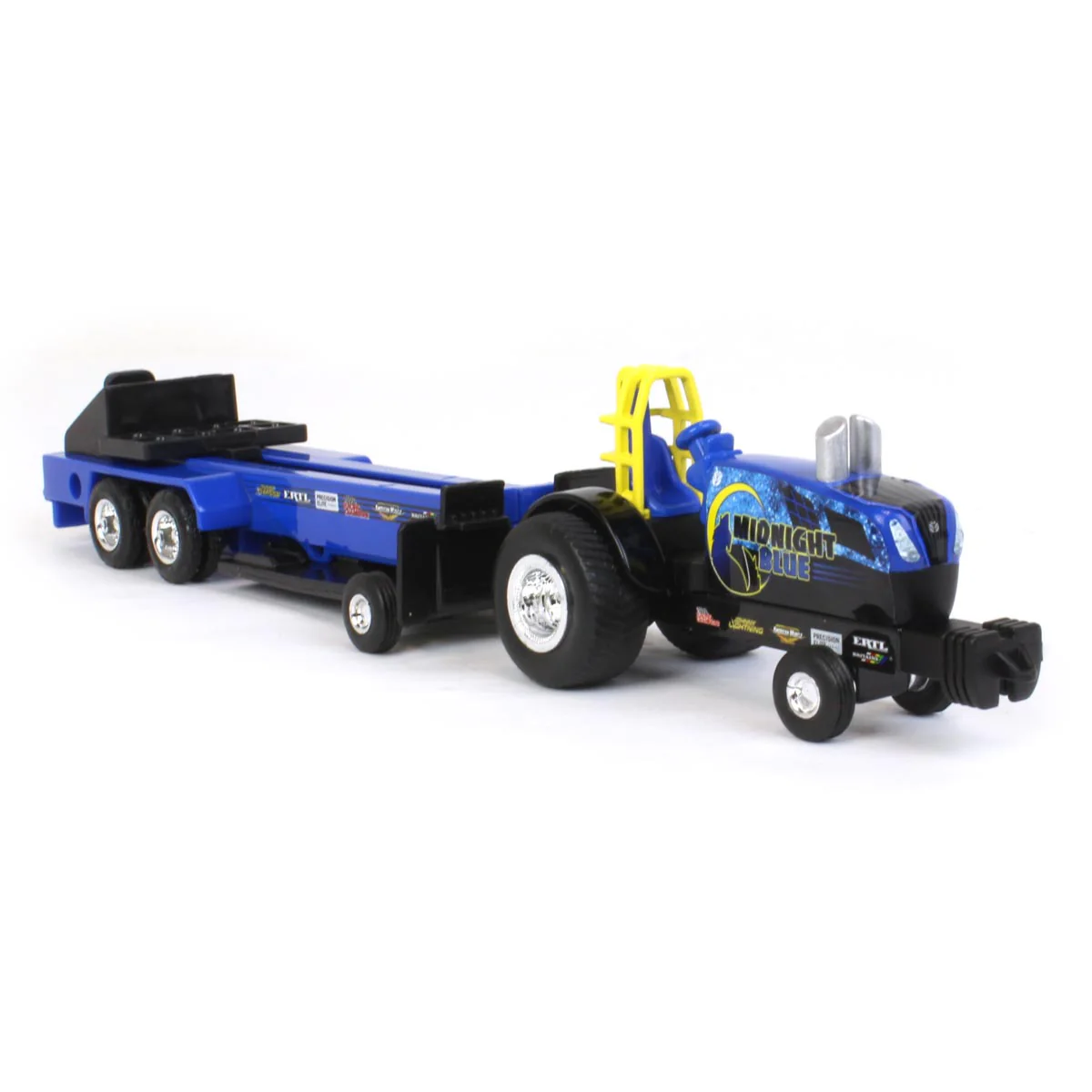 Set of 4 ~ 1/64 Case IH & New Holland Pulling Tractors with Pulling Sleds - Image 9