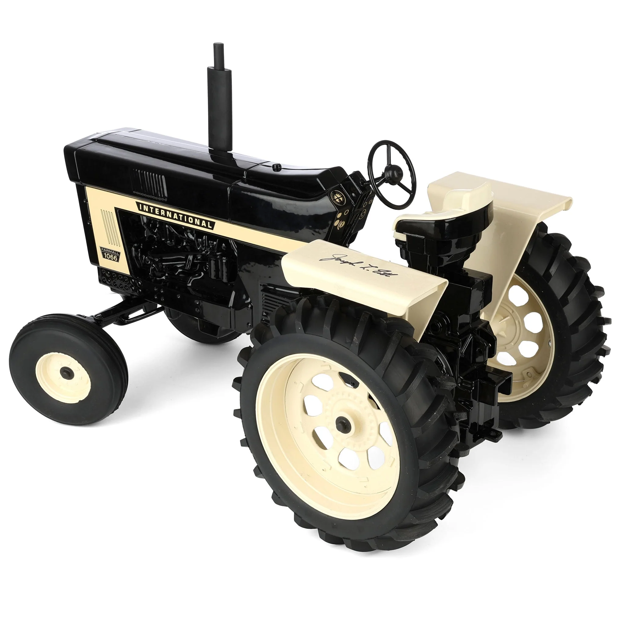 Signed by Joe Ertl ~ 1/8 International 1066 Tractor with Wide Front & Rear Fenders, Black Version, Made in the USA - Image 4
