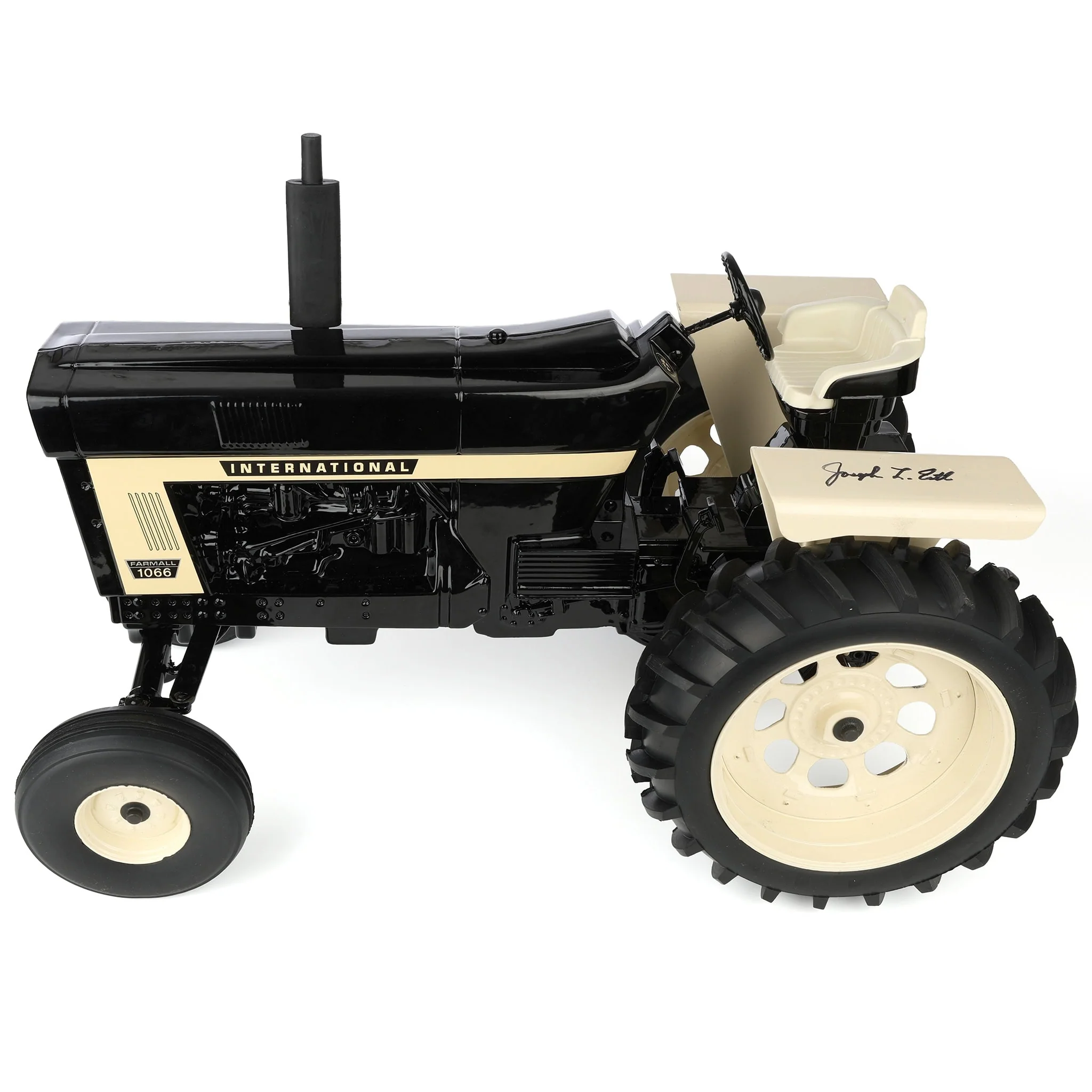 Signed by Joe Ertl ~ 1/8 International 1066 Tractor with Wide Front & Rear Fenders, Black Version, Made in the USA - Image 5