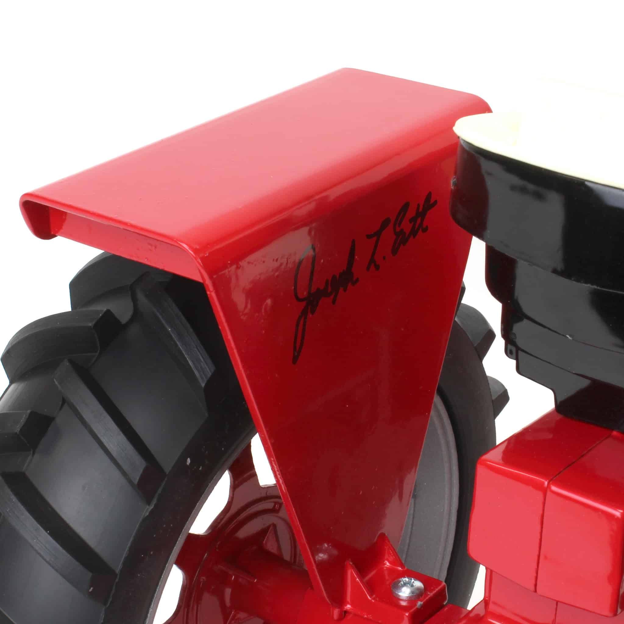 Signed Version ~ 1/8 International Hydro 100 Tractor with Wide Front & Rear Fenders by Scale Models - Image 6